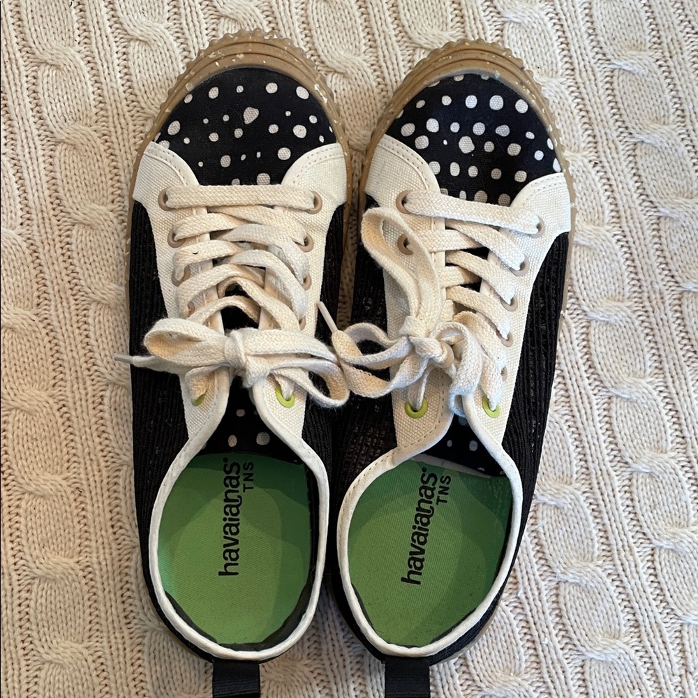 Women’s 8.5 Calcado Havaianas TNS Mix mesh flat sneakers polka dot black white - Picture 1 of 10